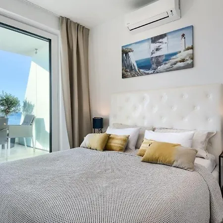 Bonelli Villa Pjescana Uvala