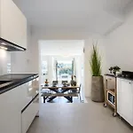 Bonelli فيلة