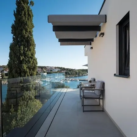 Bonelli * 普耶斯察纳乌瓦拉