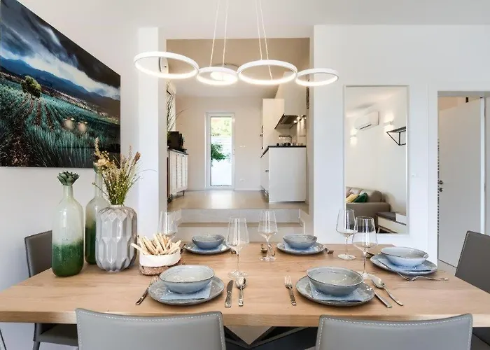 Bonelli Pjescana Uvala