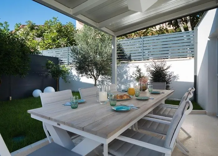 Bonelli Villa