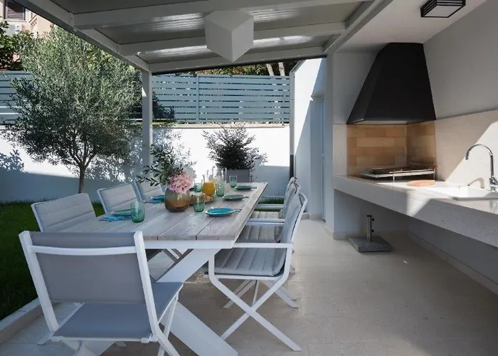 Bonelli * Pjescana Uvala