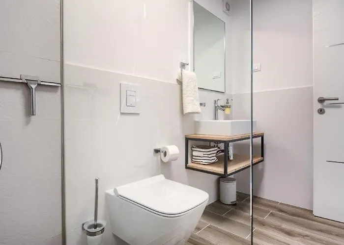 Bonelli Villa Pjescana Uvala