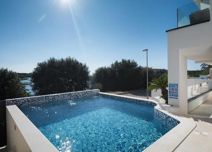 Bonelli Pjescana Uvala