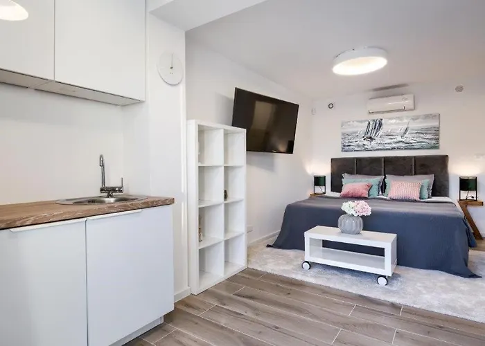 Bonelli Villa Pjescana Uvala