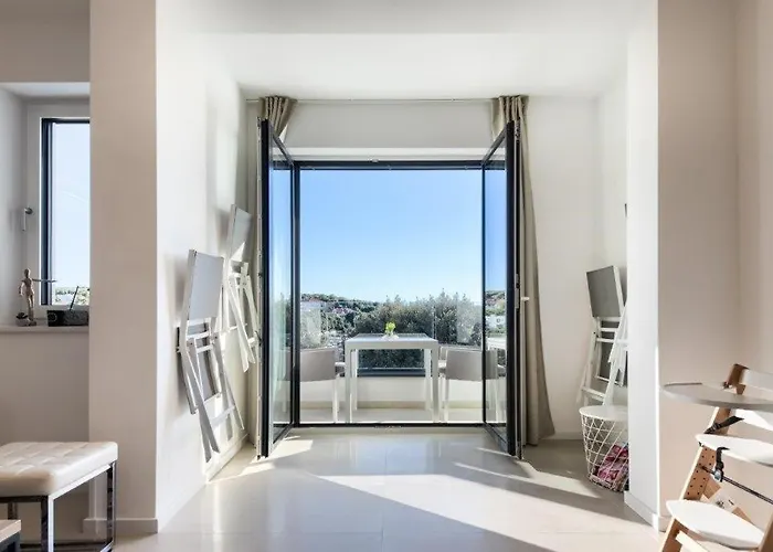 Bonelli Villa Pjescana Uvala